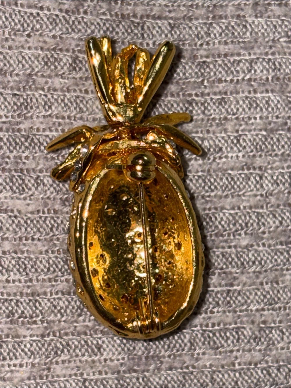 N/A sparkling gold